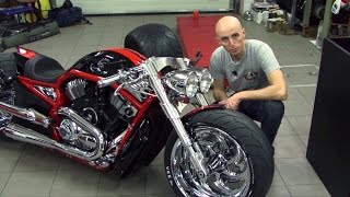 HARLEY VROD VS VICTORY BAGGER IN UNPREDICTABLE MOTORCYCLE DRAG RACING GRUDGE MATCH [upl. by Kieger715]