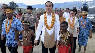 Presiden Jokowi Mengunjungi Kabupaten Pegunungan Arfak Papua Barat 27 Oktober 2019 [upl. by Kcirdahs]