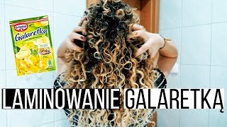 Laminowanie kręconych włosów GALARETKĄ 🍌  Curly Madeleine [upl. by Aihsekal38]