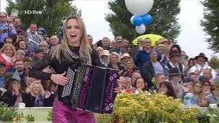 Melissa Naschenweng  Die Nachbarin ZDF Fernsehgarten 23092018 mp4 [upl. by Lilllie340]