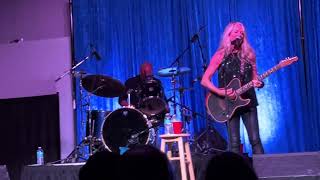 DEANA CARTER CONCERT BLUE LAKE CASINO 3 [upl. by Norven757]