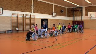 Spielende Inklusion durch Rollstuhlbasketball [upl. by Acemat640]