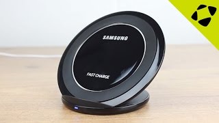 Official Samsung Fast Charge Wireless Charging Stand Review  Hands On [upl. by Bloxberg641]