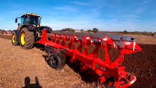 2017 JCB Fastrac 8330 Tractor With Kuhn VariMaster Plough [upl. by Anaujik]