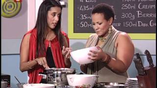 Yudhika Sujanani makes a No bake cheesecake on Great Expectations with AMC cookware [upl. by Amzaj]