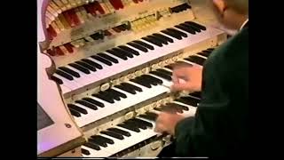 Organist goes Crazy The Worlds Fastest Organist [upl. by Acirat883]