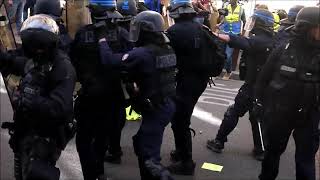 GILET JAUNE TOULOUSE ACTE 19 REPRESSION POLICIERE POUR DES BANDEROLES LE 23 03 19 [upl. by Goran]