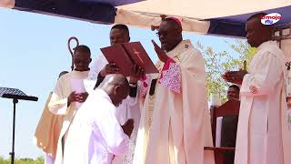 Ordination sacerdotale du Père Thomas Placide Mandona de la congrégation des piaristes 25 Mai 2024 [upl. by Rebmik931]