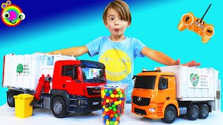 ♻️Garbage Trucks for Kids♻️  BLiPPi Toy  Remote control Brüder Rubbish Truck  min min playtime [upl. by Jablon]