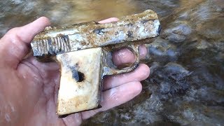 River Hunting  Found Pistol Money and Creepy Skull Head Belt Buckle  Nugget Noggin [upl. by Halladba325]