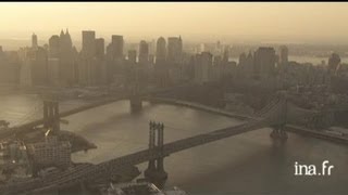 EtatsUnis  Manhattan et le pont de Brooklyn à New York [upl. by Malo]