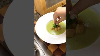 Vichyssoise soup w Tossty TastyGarlic cooking recipe shortvideo crouton soup food fyp fypシ [upl. by Alphard806]