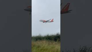 EasyJet A320neo arriving into BFS [upl. by Aimehs]