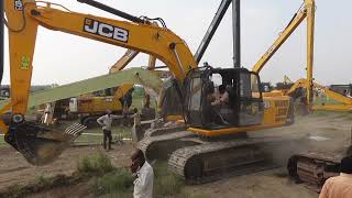 jcb short excavator carrying boom [upl. by Lauzon]