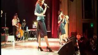 Puppini Sisters  i Will survive [upl. by Buzzell]