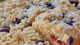 Weicher Blechkuchen mit Himbeeren und Streusel in 10min zubereitet [upl. by Esela]