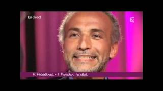 Tariq Ramadan discrédite Alain Finkielkraut en 2 minutes [upl. by Leontyne]