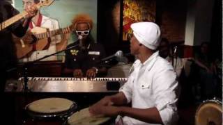 Unforgettable Live Performance Pedrito Martinez Group  La Luna  La Luna Live New Yorkmp4 [upl. by Raoul]