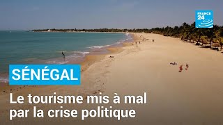 Sénégal  le tourisme mis à mal par la crise politique • FRANCE 24 [upl. by Kcirredal448]