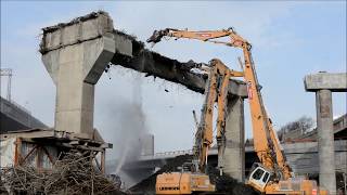 Démantèlement au coeur de léchangeur Turcot [upl. by Arjan]