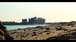 4K AIDAprima wunderschön charmante vorbeifahrt am Elbstrand in Hamburg 07052024 [upl. by Serafina560]