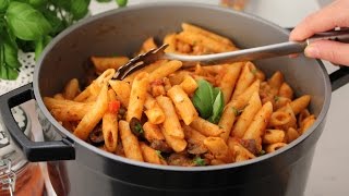 Chicken Pasta  Pasta met kip [upl. by Htebirol588]