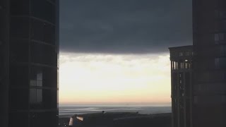 Timelapse of cloud over Chicago like a scene from Independence Day [upl. by Kafka]