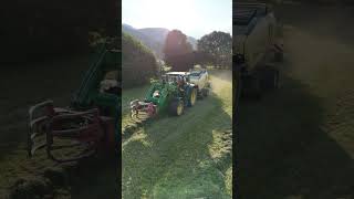 John deere 6125r mit krone comprima v 150 John deere 5090r [upl. by Isaacs]