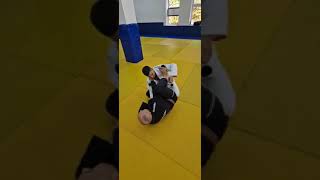 the triangle choke GI [upl. by Aeneas]