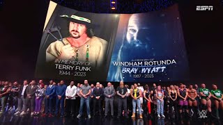 Homenaje en Memoria de Bray Wyatt Windham Rotunda  WWE SmackDown 25 de Agosto 2023 Español Latino [upl. by Pavia90]