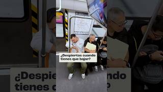 ¿Despiertas cuando tienes que bajar del transporte público [upl. by Eseerahs408]