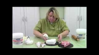 Valentine Cake Decorating and Icing [upl. by Adaline]