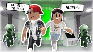 MY GIRLFRIEND WANTS TO TRY AND HUNT FOR ALIENS  ROBLOX ESCAPE AREA 51 OBBY [upl. by Rein940]