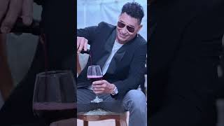 Quién me acompaña a un vinito hebertvargas musica [upl. by Eeima]