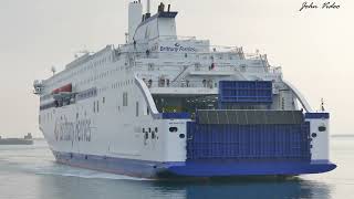 4K Brittany Ferries Ferry EFlexer quotSalamancaquot à Cherbourg en provenance de Portsmouth [upl. by Tippets]