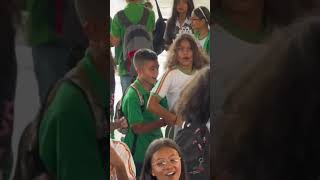 En los colegios también se puede bailar reggaeton music colegios [upl. by Delora]