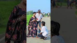 Kitne rang badalti hai 🥰 viralvideo rkdhamal lovestory [upl. by Neelyt109]