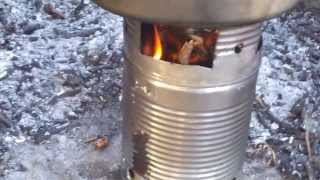 test dun réchaud à bois double combustion DIY [upl. by Oiznun]