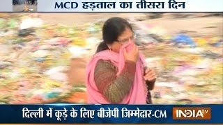 3rd Day of MCD Workers Strike Garbage Piles Up in Delhi [upl. by Aimac]