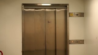 Amazing original 1982 Siemens hydraulic elevator  Hospital Sønderborg Denmark [upl. by Atinnek190]