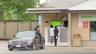 Former NBA STAR DELONTE WEST JUMPS ON ICE MACHINE AT 711 in VIRGINIA  HOMELESS [upl. by Arreik]