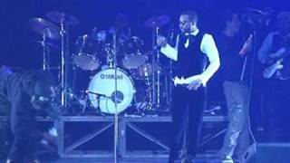 Fally Ipupa  Deliberation live au Zenith [upl. by Ruvolo]