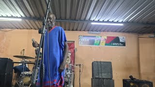 Hosiah chipanga Performing💥💯 mudzimai wangu At White House 💥💯🎸Best Of Best Live 👌 [upl. by Irolav]