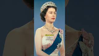 Why do u never see photos of the pregnant queen royals royalfamily queenelizabeth katemiddleton [upl. by Paule]