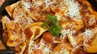 How to make Cappelletti pasta with red sauce كيفية تحضير معكرونة كبيليتي بالصلصة الحمراء [upl. by Nuhsyar312]