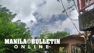 Phivolcs reports ongoing phreatic eruption at Bulusan Volcano [upl. by Kuhlman656]