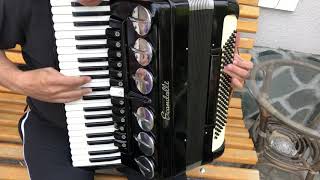 Accordion Scandalli Brevetto 120 bass [upl. by Kerry599]