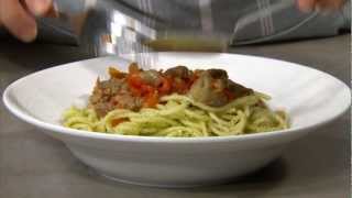 Spaghetti met peterseliepesto en gehakt [upl. by Sherburn]