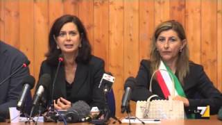 Lampedusa video shock sugli immigrati [upl. by Glynias]