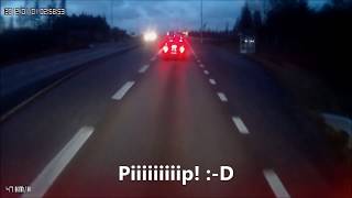 Olyckor och dumheter i trafiken filmat från långtradarens perspektiv [upl. by Ynohtnaed767]